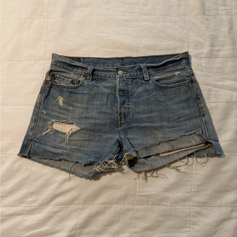 Levi’s Distressed Cutoff Jean Shorts